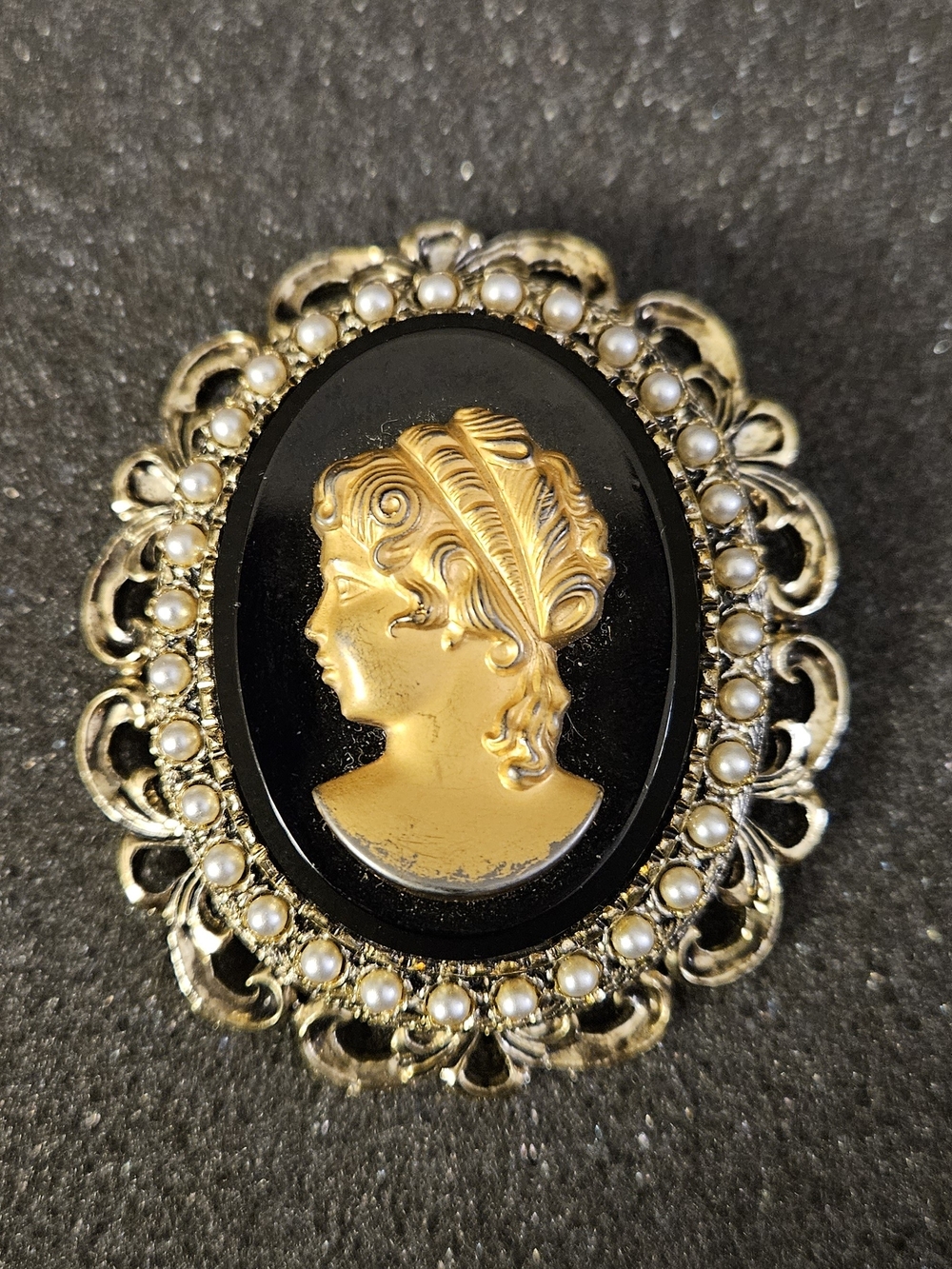 Victorian Revival Glass Cameo Brooch Or Pendant. This Can Be Worn Either Way.